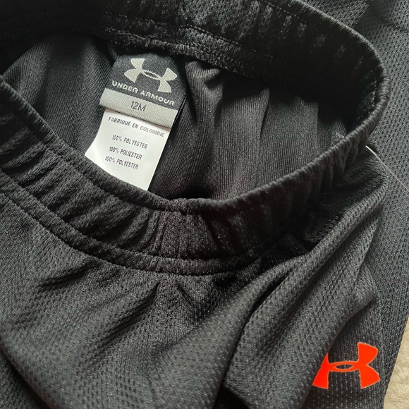 Under Armour 12M Black Athletic Pants for Baby - Picture 3 of 3